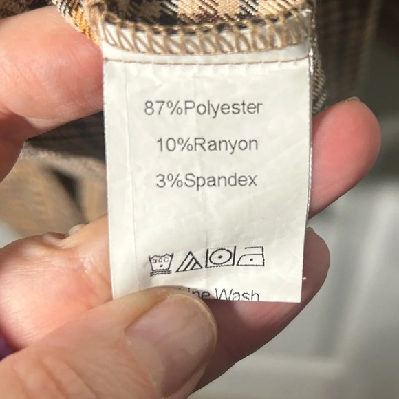 Princess Polly Willa Oversized Button Down Shirt Beige Plaid checkered Size 2. - Picture 8 of 11